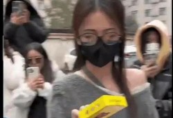 娱乐八卦姐妹吃瓜直播视频